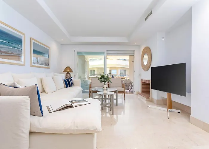 Genteel Guadalmansa 아파트 에스테포나